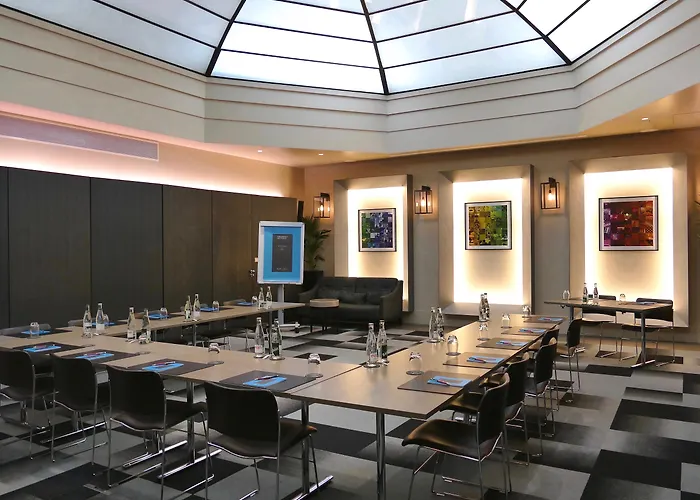 Sofitel Paris Arc De Triomphe